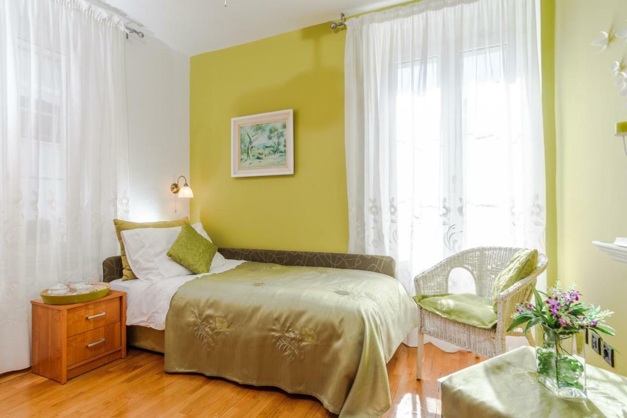Apartment Mama Luci Spalato Esterno foto